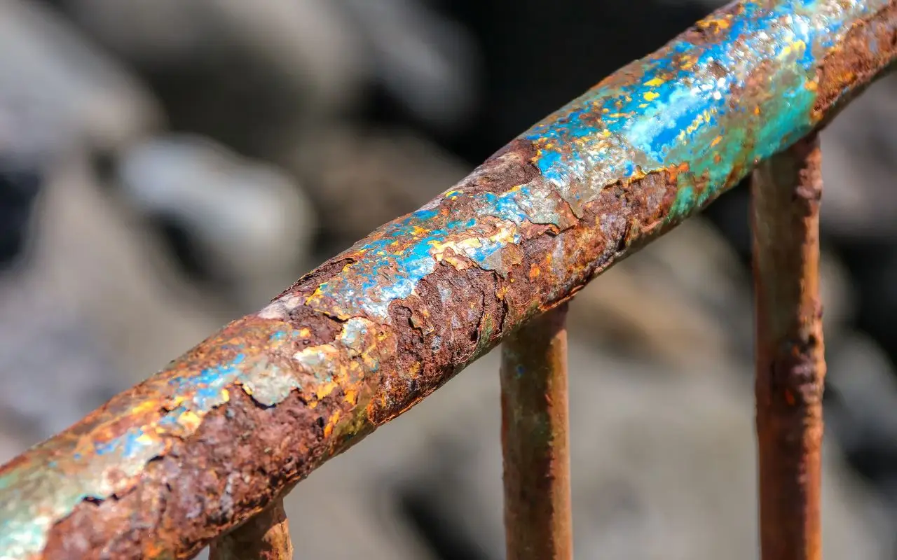 Come togliere la ruggine da superfici in acciaio? Il rimedio infallibile