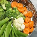 Come cucinare le verdure al vapore senza perdere gusto? Il trucco da provare